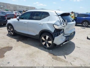 Volvo XC40 2020 Volvo XC 40 2020 VOLVO XC40 T4 MOMENTUM 2.0 Benzyna 187KM, zdjęcie 6