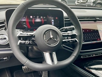 Mercedes Klasa E W214 Sedan 3.0 450d 367KM 2025 E Klasa 450 d 4-Matic AMG 3.0 (367KM) 2025, zdjęcie 7