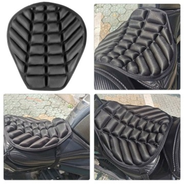 Подушка-коврик на сиденье мотоцикла.