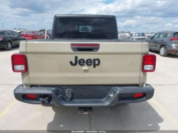 Jeep Gladiator 2022 Jeep Gladiator Altitude 2022 3.6l 3.6 Benzyna 285KM, zdjęcie 4