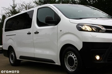 Toyota Proace II Verso Compact 2.0 D-4D 150KM 2020 Toyota ProAce Toyota ProAce D-4D Long 3,0t Mobilny Life 2.0 Diesel 150KM, zdjęcie 11