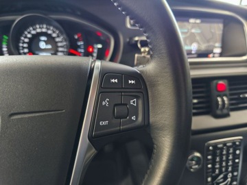 Volvo V40 II Hatchback Facelifting 2.0 D2 120KM 2019 Volvo V40 2.0, 120 KM, Automat, Nawi, Kamera,, zdjęcie 14