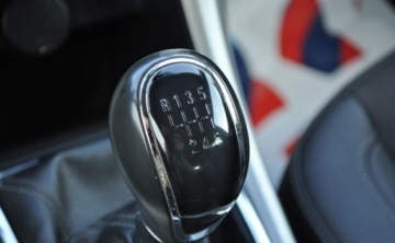 Opel Astra J Sports Tourer 1.4 Turbo ECOTEC 140KM 2012 Opel Astra 1.4 150 JAHRE Benzyna Tempomat Cz. parkowania Klimatyzacja 1.4, zdjęcie 30