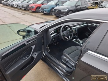 Volkswagen Arteon Fastback Facelifting 2.0 TDI SCR 150KM 2021 Volkswagen Arteon 2,0 TDI 150KM R LINE harman navi kamera alcantara oplaco, zdjęcie 9
