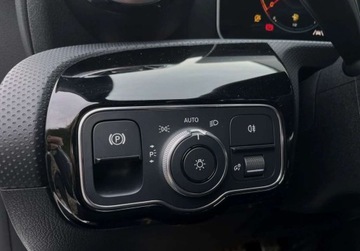 Mercedes Klasa A W177/V177 Hatchback 1.5 180d 116KM 2018 Mercedes-Benz Klasa A 1.5AMG LINE VIRTUAL navi kamera zarejestrowany AUTOM, zdjęcie 31