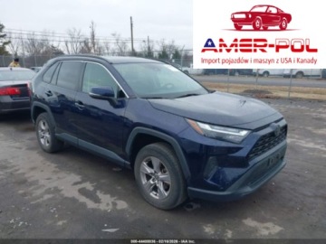 Toyota RAV4 V 2022 Toyota RAV4 XLE 2022, 2.5L R4 203KM, 4x4, od ubezpieczalni 2.5 Benzyna