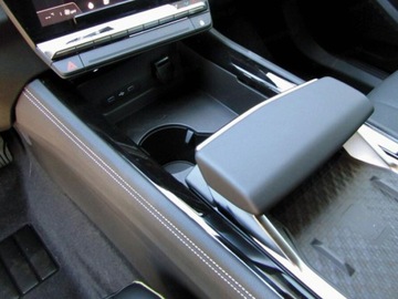 Renault Austral 2023 Renault Austral Iconic aut 1.3 TCe mHEV 160KM / Dach panoramiczny, zdjęcie 8