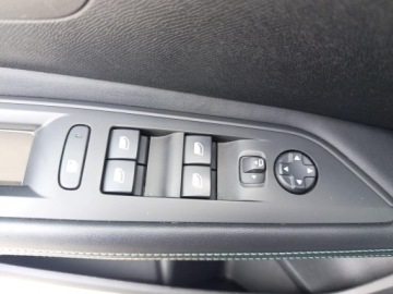 Peugeot 3008 II Crossover Facelifting  1.5 BlueHDi 130KM 2022 Peugeot 3008 1.5 BlueHDi Allure S&amp;S II (2016-) Peu, zdjęcie 23