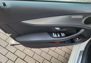 Mercedes Klasa E W213 Kombi Facelifting 2.0 220d 200KM 2022 Mercedes-Benz Klasa E Mercedes-Benz Klasa E 220 d T 9G-TRONIC Avantgarde, zdjęcie 20