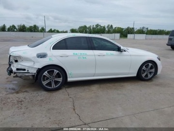 Mercedes Klasa E W213 2018 Mercedes-Benz Klasa E Mercedes-Benz E-Class 2.0 Benzyna 241KM, zdjęcie 7