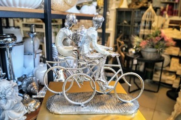 ФИГУРКА СКУЛЬПТУРА ПАРА НА ВЕЛОСИПЕДАХ, ВЕЛОСИПЕДИСТАХ