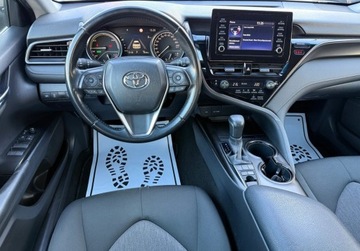 Toyota Camry IX Sedan 2.5 Hybrid Dynamic Force 218KM 2021 Toyota Camry Salon Polska, Serwis ASO, Gwarancja, FV-23 2.5 Hybryda 218KM, zdjęcie 3