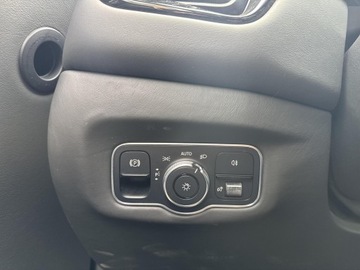 Aston Martin V8 Vantage IV Coupe 4.0 V8 510KM 2020 Aston Martin V8 Inne ASTON MARTIN Vantage V8 4.0 5, zdjęcie 22