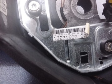 OPEL ASTRA H III VOLANT TROJRAMENNÝ KOŽENÁ MULTIFUNKČNÍ 13231660