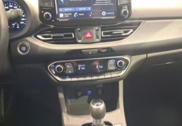 Hyundai i30 III Hatchback Facelifting 1.5 T-GDI 48V 160KM 2022 Hyundai i30 VAT 23 Fastback Smart 1.5T-GDI 160KM 202223 r., Salon PL, I wl., zdjęcie 18