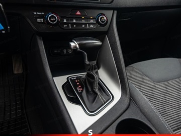 Kia Niro I 2018 Od ręki - 1.6 GDI Hybrid Crossover 141KM 2018, zdjęcie 18