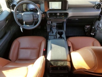 Toyota Land Cruiser VIII 2024 Toyota Land Cruiser Base 2024 2.4l 2.4 Hybryda 326KM, zdjęcie 8