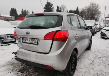 Kia Venga Mikrovan 1.4 DOHC CVVT 90KM 2011 Kia Venga 2011r, 1.4 Benzyna. Lekko uszkodzony lewy tyl. Jezdzi 1.4 90KM, zdjęcie 2