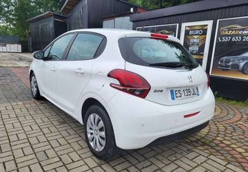 Peugeot 208 I Hatchback 5d Facelifting 1.6 BlueHDi 100KM 2017 Peugeot 208 Peugeot 208 Blue-HDi Skóra Navi 2017, zdjęcie 3