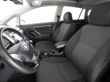 Toyota Verso Minivan Facelifting 1.8 Valvematic 147KM 2015 Toyota Verso automat panorama grzane fotele navi, zdjęcie 12