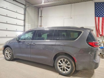 Chrysler Pacifica II 2021 Chrysler Pacifica Touring L 2021 3.6 Benzyna 287KM, zdjęcie 1