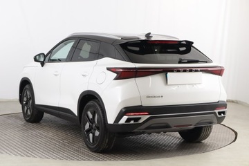 Omoda 5 1.6 T-GDI 147KM 2024 Omoda 5 1.6 T, Serwis ASO, Automat, VAT 23%, zdjęcie 3