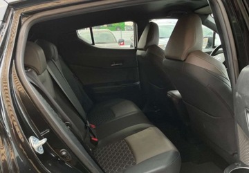 Toyota C-HR I Crossover Facelifting 2.0 Hybrid Dynamic Force 184KM 2020 Toyota C-HR Toyota C-HR 2.0 Hybrid Executive 2.0 Hybryda 184KM, zdjęcie 18