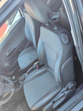 OPEL CORSA D 08R 3D SEDADLA POHOVKA