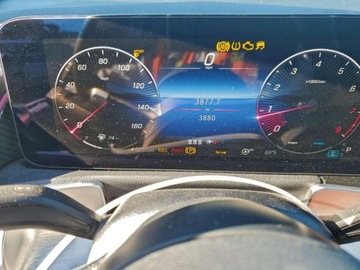 Mercedes GLB 2024 Mercedes-Benz GLB 250 2024 2.0 Benzyna 221KM, zdjęcie 9