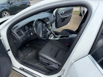 Volvo V60 I 2017 Volvo V60 automat, navi, kamera, AWD, gwarancja!, zdjęcie 4