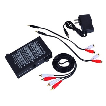 ФОТО Вход сигнала AUX на передней панели Регулятор громкости