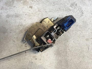 BMW E36 ZÁMEK DVEŘE SEDAN KOMBI PRAVÝ ZADNÍ