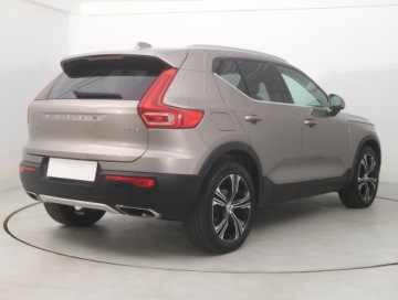 Volvo XC40 Crossover 2.0 D3 150KM 2019 Volvo XC40 D3, Automat, Skóra, Navi, Klima, zdjęcie 4