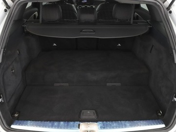Mercedes Klasa C W205 Kombi Facelifting HYBRYDA 2.0 300 e 320KM 2021 Mercedes C 300 PHEV multibeam LED skóra/alcantara, zdjęcie 19