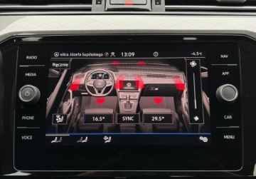 Volkswagen Passat B8 Limousine Facelifting 2.0 TSI 190KM 2021 Volkswagen Passat Business Pakiety, ACC, Ladowarka indukcyjna, GPS, ergoC, zdjęcie 29