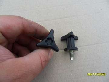 ГАЙКА КРЕПЛЕНИЯ ЗАДНЕГО ФОНАРА, RENAULT CLIO II