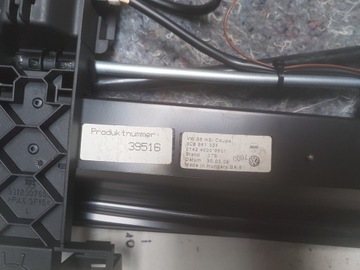 POLIČKA ROLETA MŘÍŽKA VOLKSWAGEN OE 3C8861325