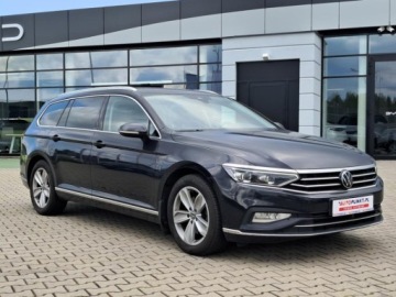 Volkswagen Passat B8 Variant Facelifting 2.0 TDI SCR 200KM 2022 Volkswagen Passat EXECUTIVE 200KM 4Motion, zdjęcie 6