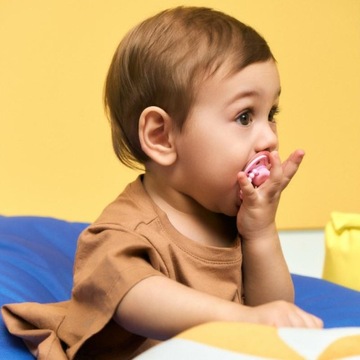 LUU - Silikonowy Smoczek pozycjonujący (0-3m), pink a boo