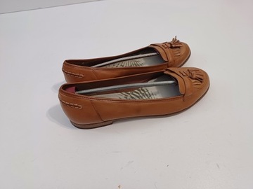 Mokasyny skórzane damskie marki Clarks Cushion Soft