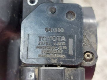 POUZDRO FILTRU VZDUCHU + VÁHA VZDUCHU YARIS I 1.3 16V 17700-0J011