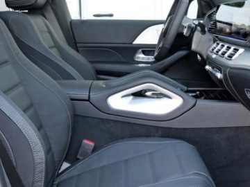 Mercedes GLE V167 SUV Facelifting 3.0 450d 367KM 2026 MERCEDES-BENZ GLE 450 d 4-Matic AMG Line 3.0 (367KM) 2026, zdjęcie 13