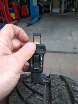 Тристар EcoPower 4S 215/45 R17 8,7 мм