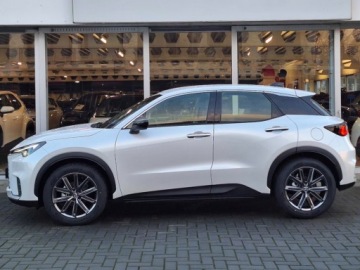 Lexus LBX 1.5 Hybrid 136KM 2025 Od ręki - Elegant 1.5 Hybrid 136KM | Podgrzewane fotele!, zdjęcie 1