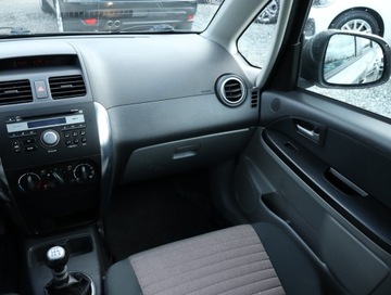Suzuki SX4 I Hatchback Facelifting 1.6 DDiS 90KM 2009 Suzuki SX4 1.6 DDiS, Salon Polska, 1. Właściciel, zdjęcie 7
