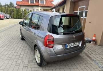 Renault Modus Hatchback 1.2 TCE 101KM 2009 Renault Modus 1,2 101KM Klimatyzacja 1.1 Benzyna 101KM, zdjęcie 8