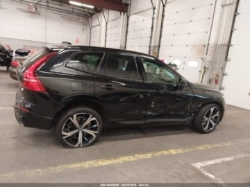Volvo XC60 II 2024 Volvo XC 60 Recharge Plug-In Hybrid T8 Ultimate Dark Theme 2024 2.0 Hybryda, zdjęcie 5