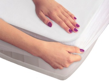 Простыня защитная SMARTCEL 200х220 белая, на резинке, водонепроницаемая DARYMEX