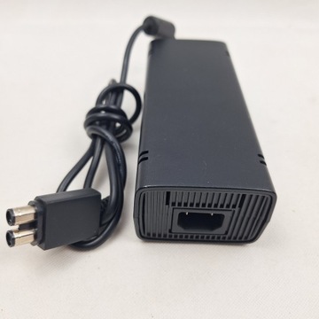 ОРИГИНАЛЬНЫЙ БЛОК ПИТАНИЯ ДЛЯ XBOX 360 SLIM S 135W, проверенный и РАБОТАЮЩИЙ.