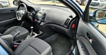 Hyundai i30 I CW Facelifting 1.6 DOHC CVVT 126KM 2010 Hyundai i30 BENZYNA KLIMATYZACJA super okazja polecamy 1.6 Benzyna, zdjęcie 30